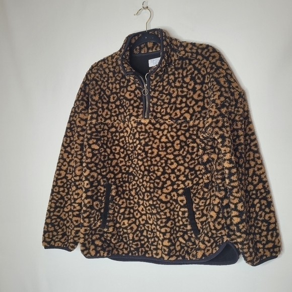 Teddy Leopard Print Zip Pullover Sweater - Picture 4 of 15